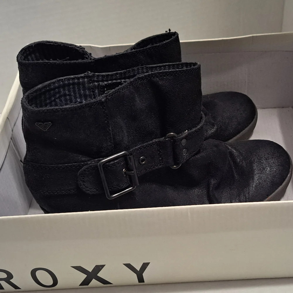 Roxy Stylish Black Wedge Ankle Boots - Picture 5 of 5